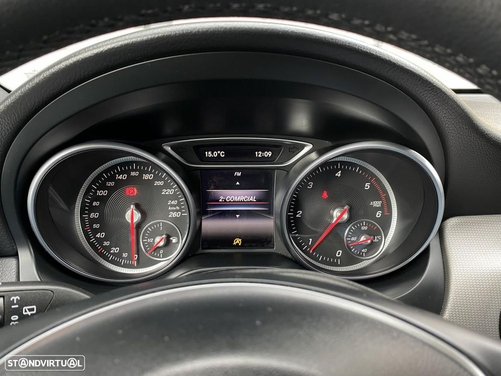 Mercedes-Benz CLA 180 d Shooting Brake Urban - 24