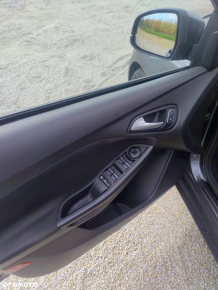 Ford Focus - 4