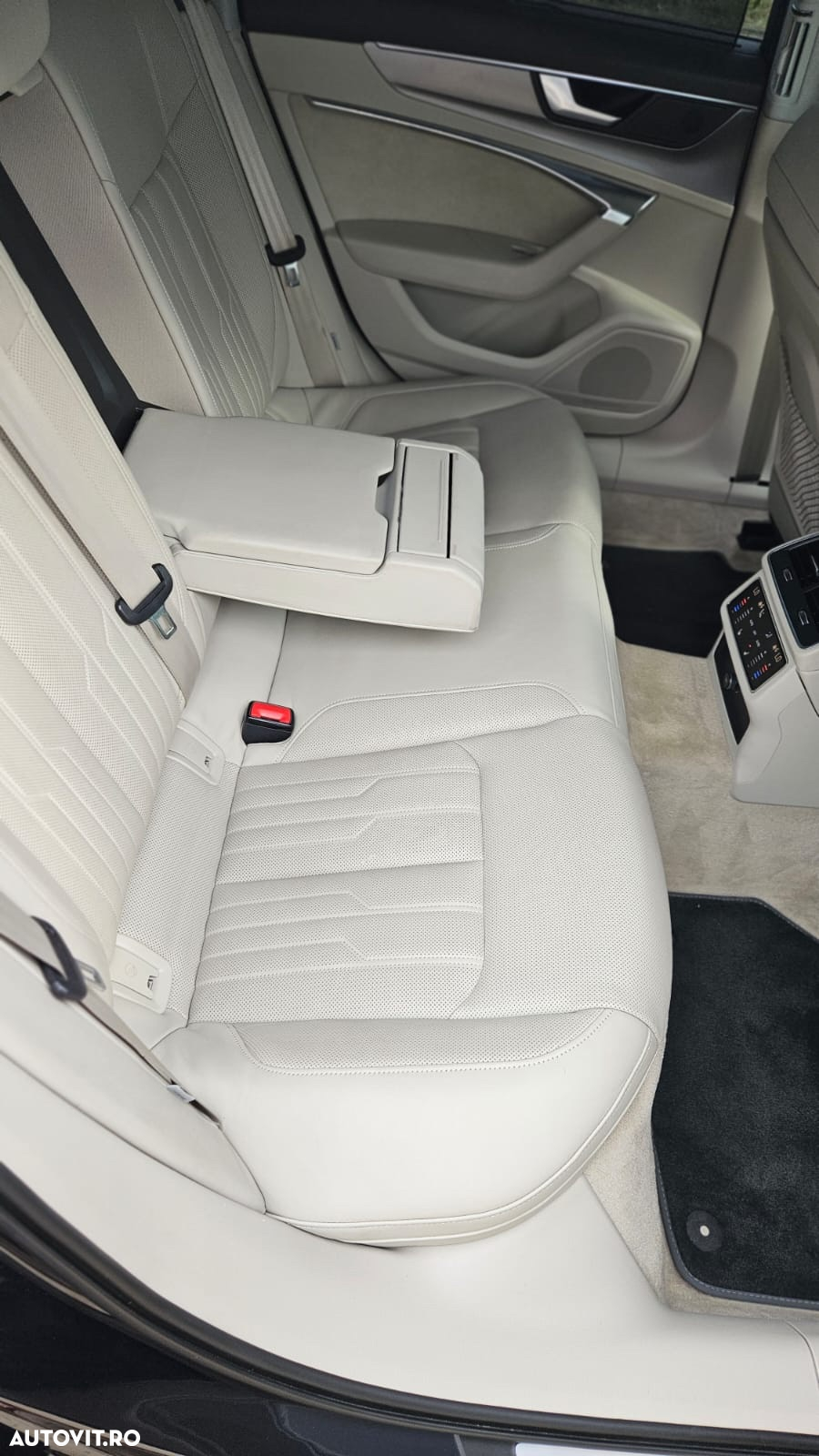 Audi A6 - 6