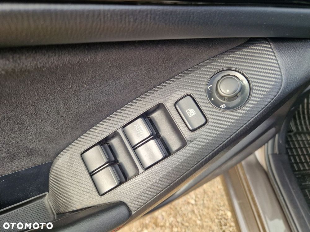 Mazda 3 SKYACTIV-D 105 Exclusive-Line - 9