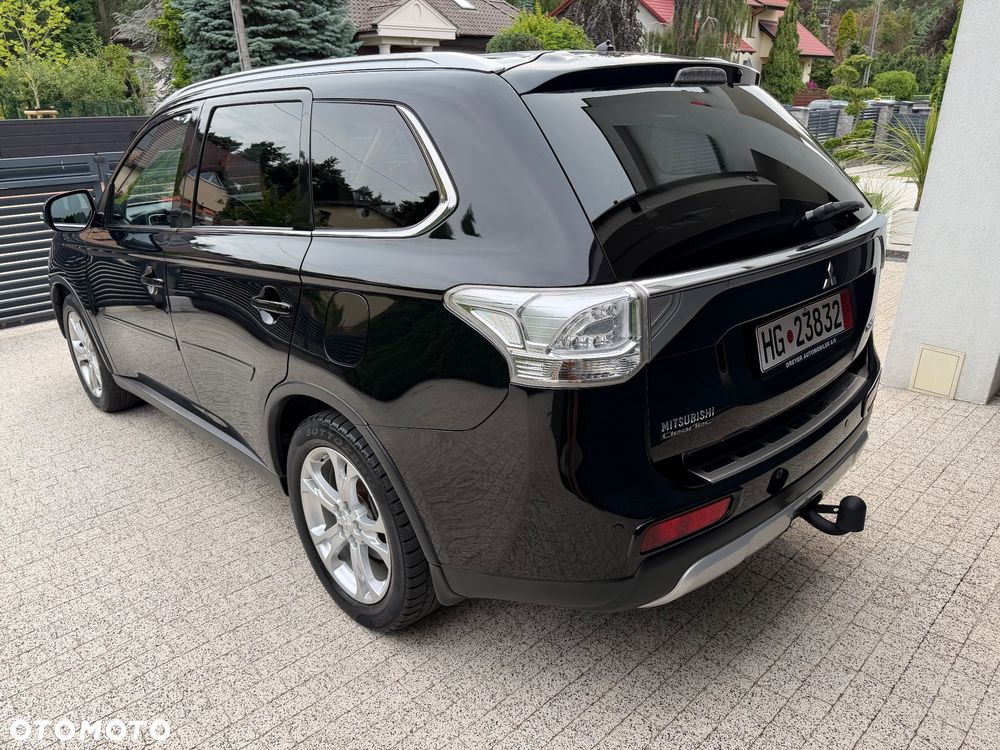 Mitsubishi Outlander 2.0 4WD CVT Diamant Edition+ - 12