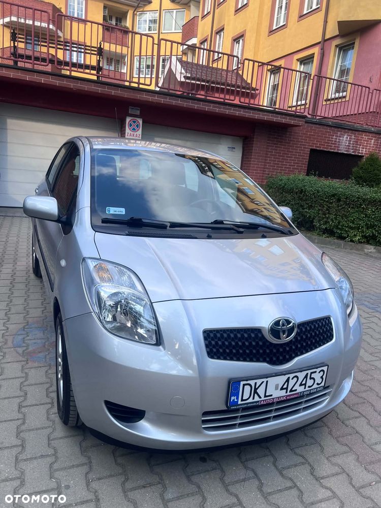 Toyota Yaris 1.3 Luna - 2