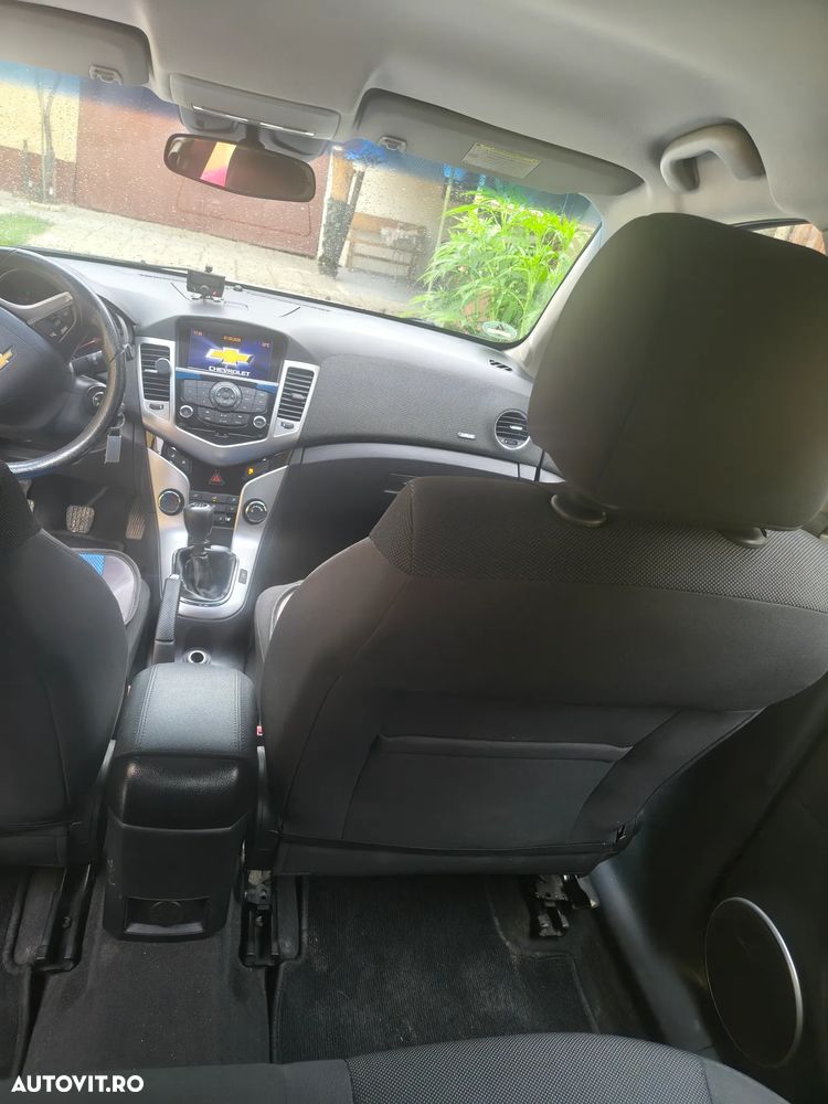 Chevrolet Cruze - 3