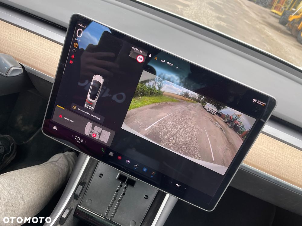 Tesla Model 3 Langstreckenbatterie Allradantrieb Dual Motor - 15