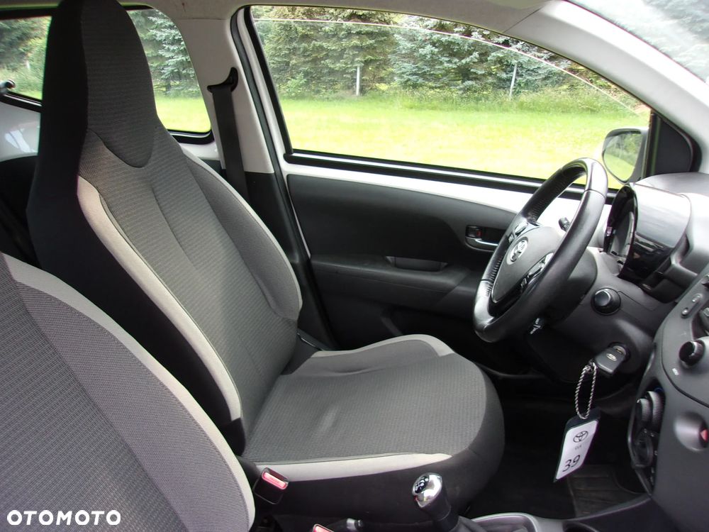 Toyota Aygo - 16