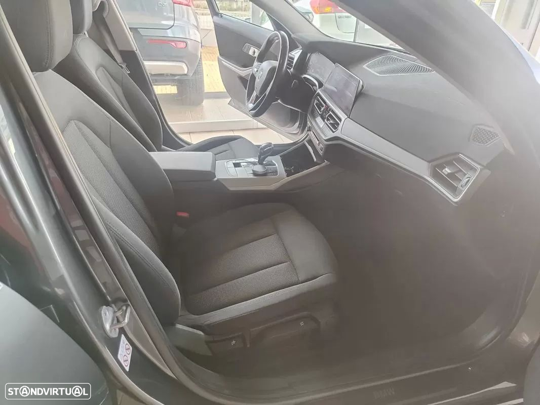 BMW 330 e Corporate Edition Auto - 16