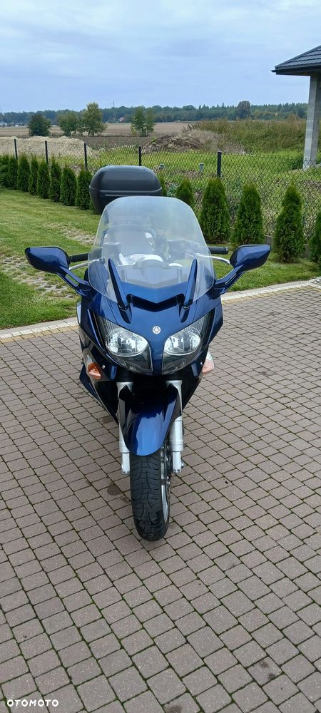 Yamaha FJR - 8