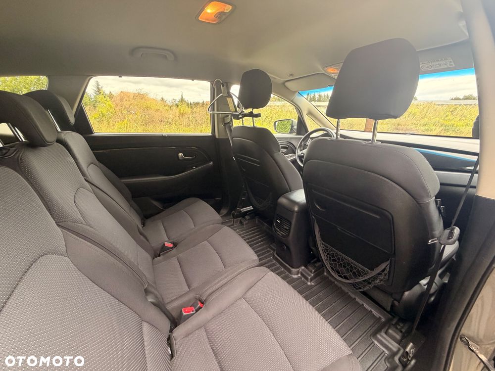 Kia Carens 1.7 CRDi L - 6