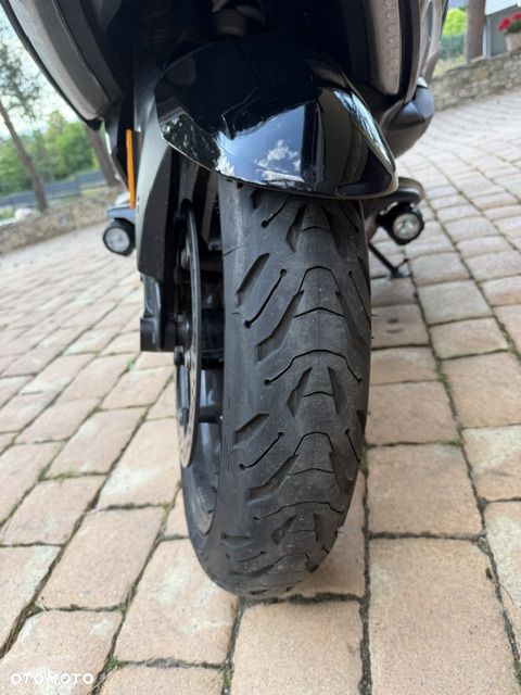 BMW K - 9