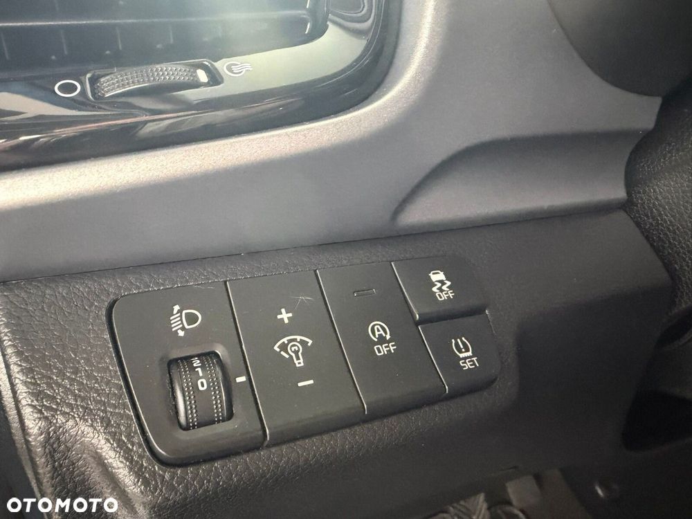 Kia Stonic - 22