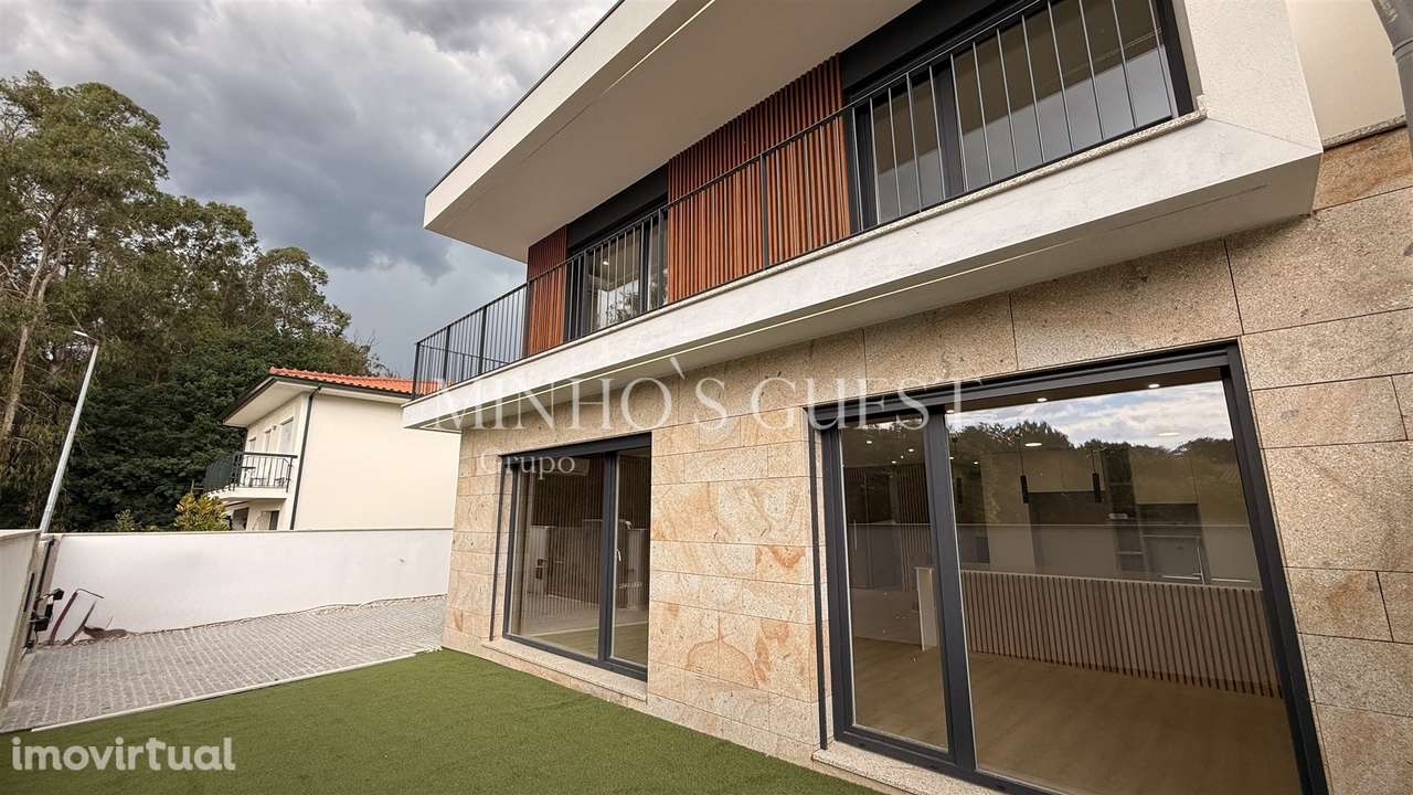 Moradia Individual V4 (274m2) c/ AC e Logradouro - Palmeira Braga - Grande imagem: 4/30