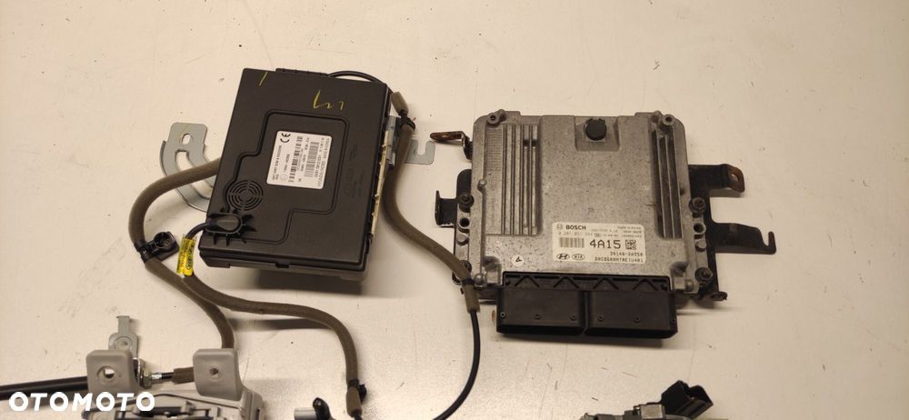 STEROWNIK KOMPUTER SILNIKA ZESTAW STARTOWY HYUNDAI I20 II 1.4 CRDI 14-19 - 2