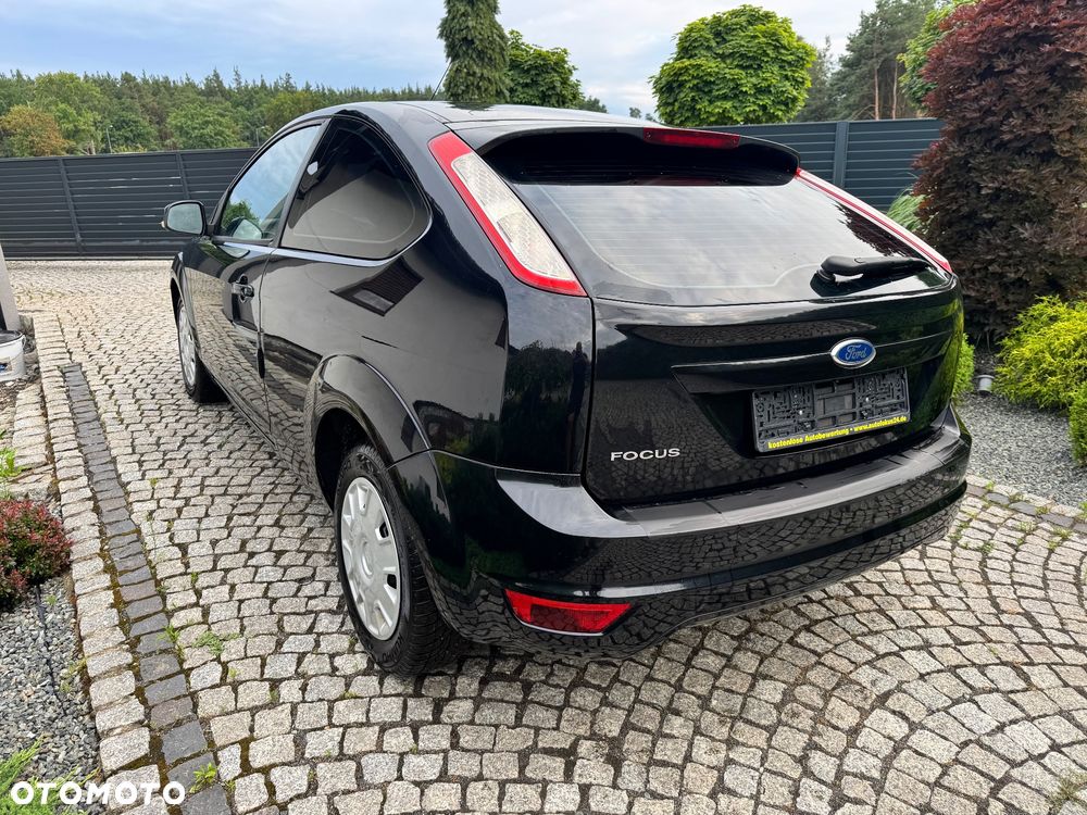 Ford Focus 1.6 16V Trend - 14