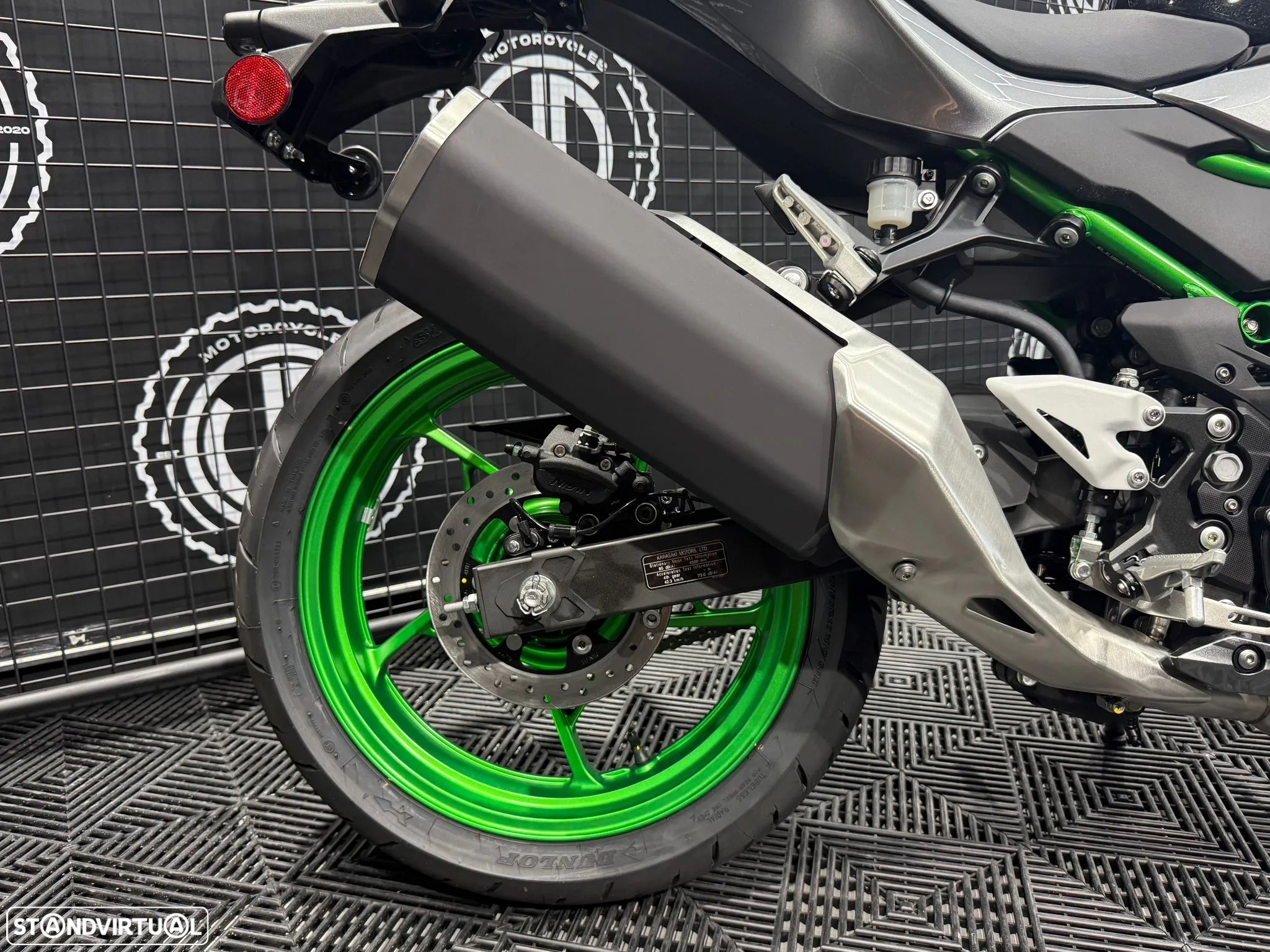 Kawasaki Z 500 SE 2025 - 5