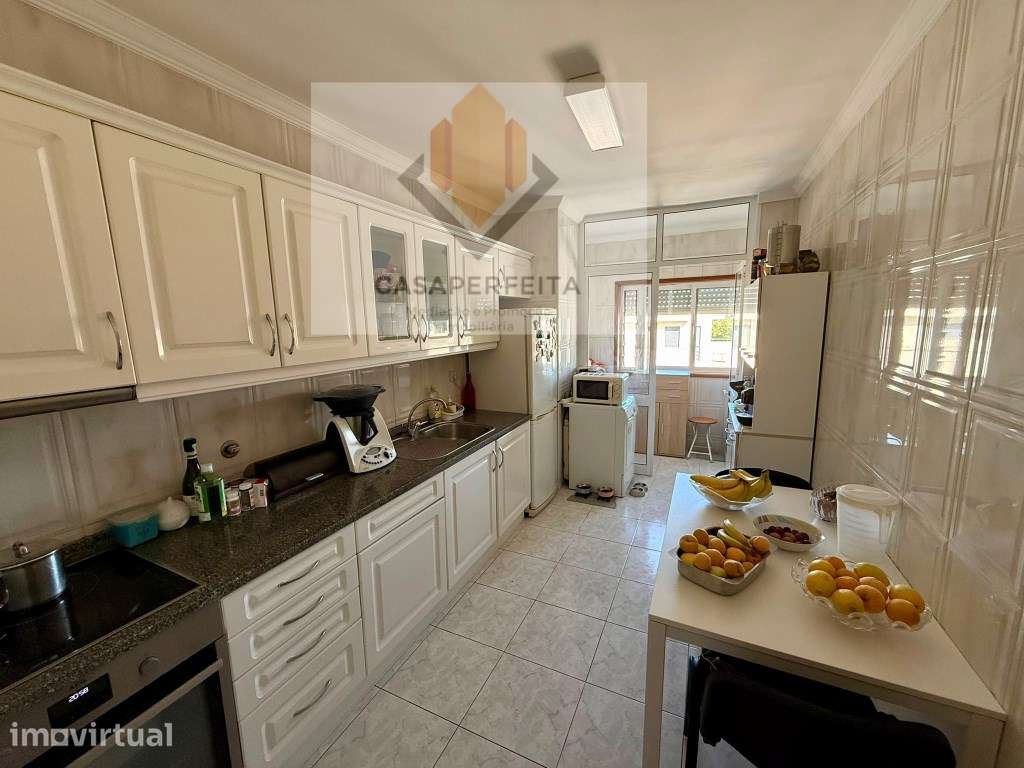 Fantástico Apartamento T2 Duplex com Varanda e Lugares de Garagem -... - Grande imagem: 4/20