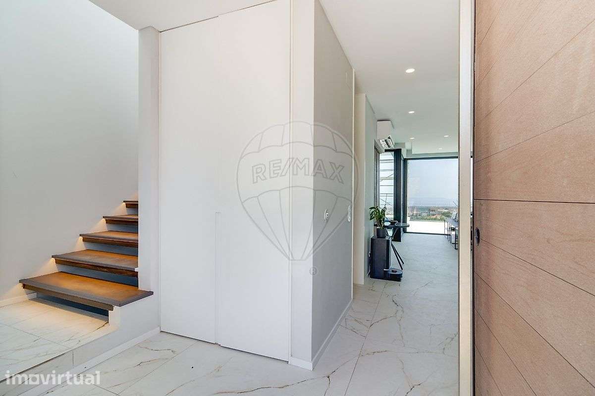 Moradia T4 para venda - Grande imagem: 2/24