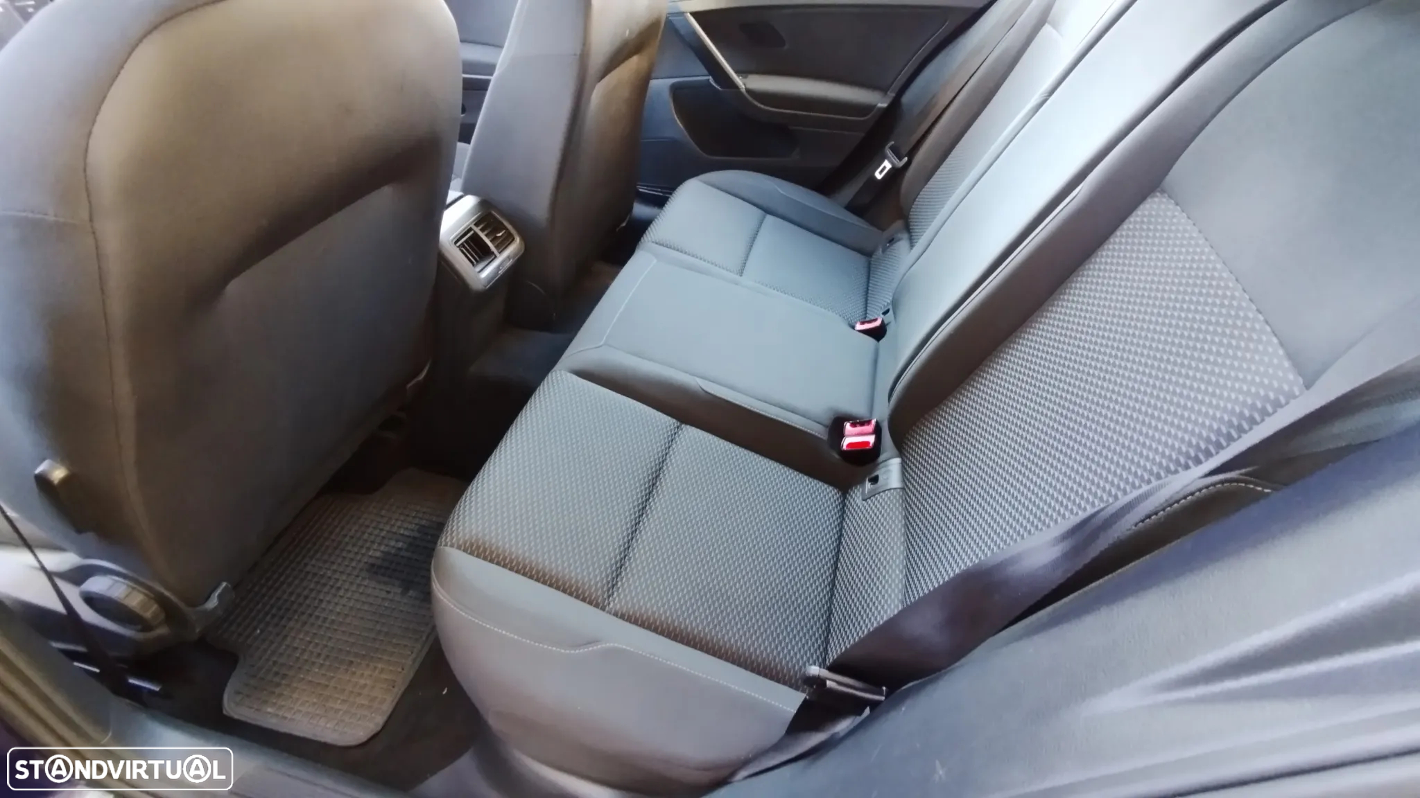 VW Golf Variant 1.6 TDi Confortline - 15