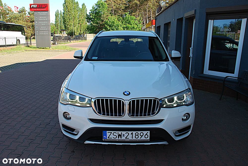 BMW X3 xDrive28i xLine - 4