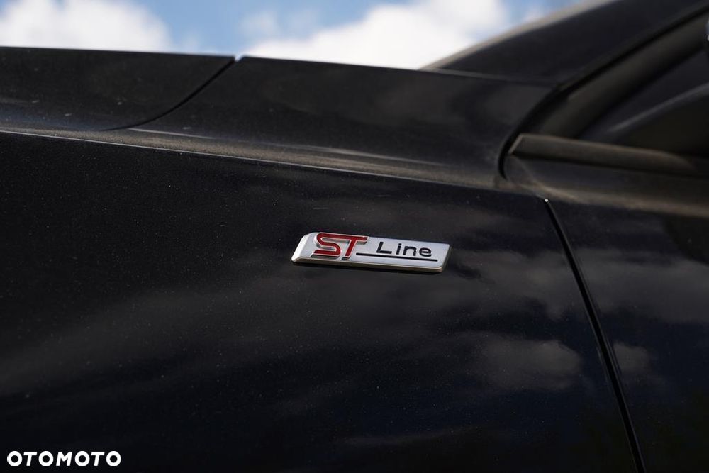 Ford Focus 1.0 EcoBoost mHEV ST-Line X - 30