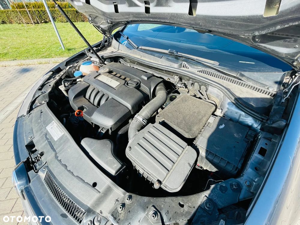 Volkswagen Golf 1.6 Team - 27