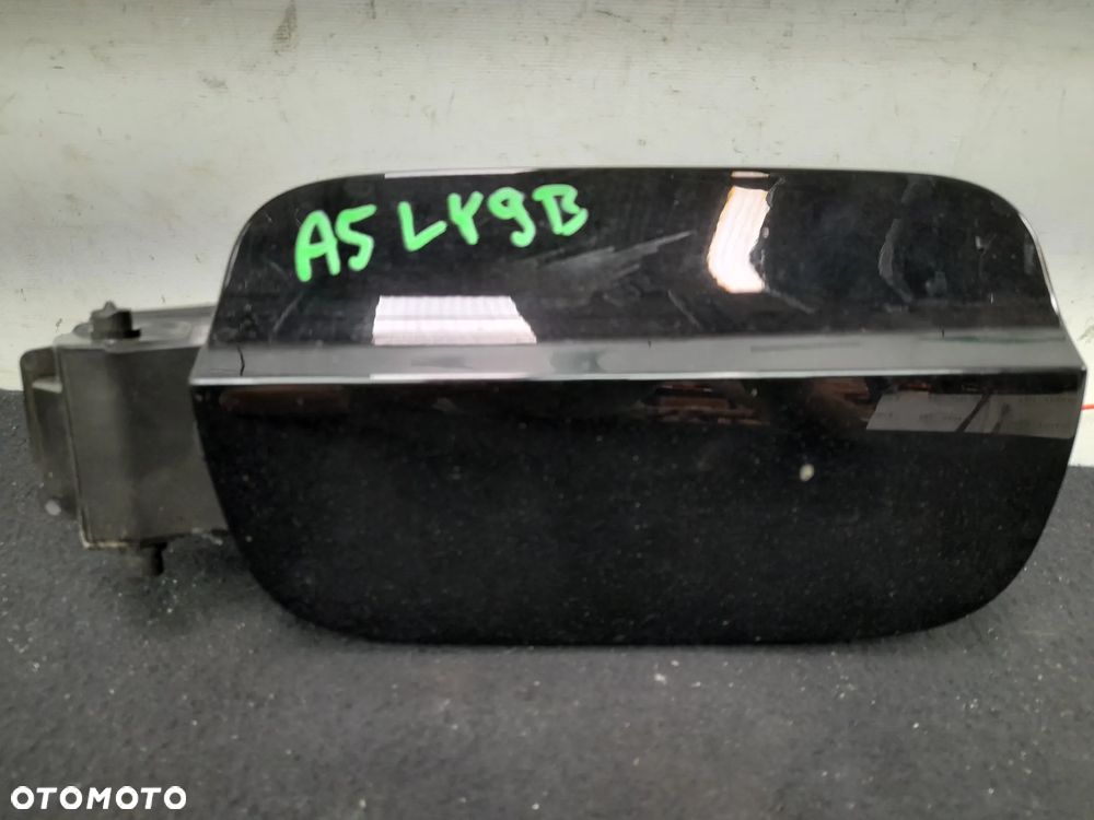 AUDI A5 KLAPKA WLEWU PALIWA 8W8809906 LY9B - 2