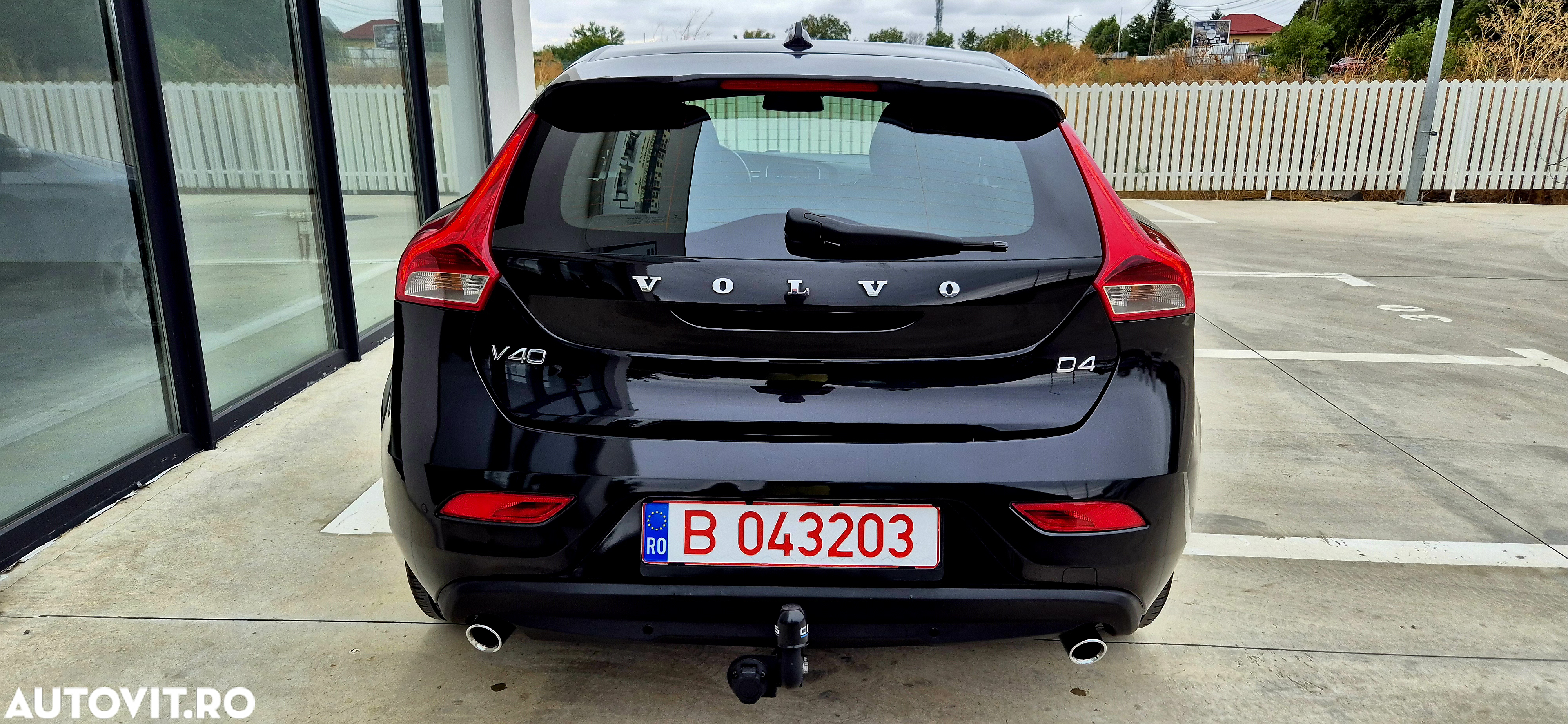 Volvo V40 D4 Momentum - 13