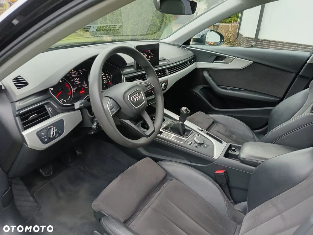 Audi A4 Avant 2.0 TDI DPF clean diesel S line Sportpaket - 30