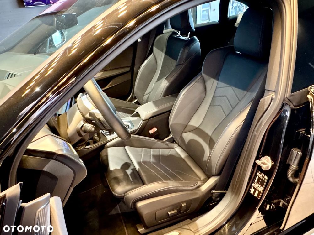 BMW Seria 2 220 mHEV - 18