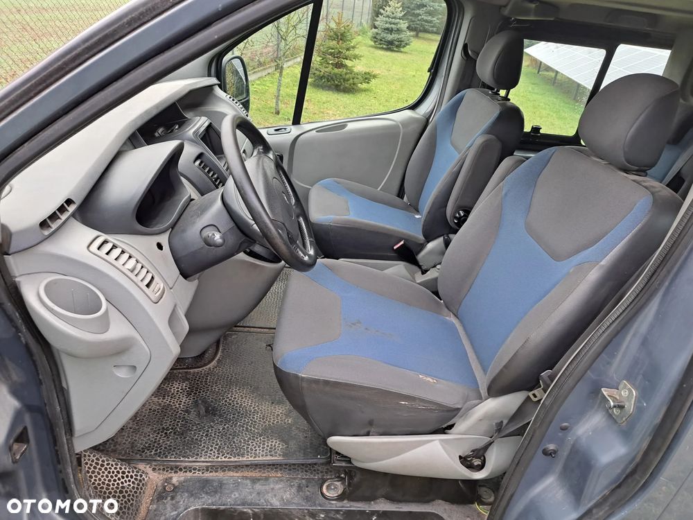 Renault TRAFIC - 10