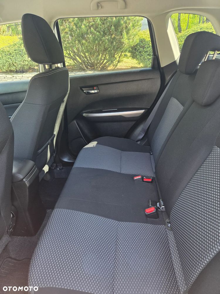 Suzuki Vitara 1.4 Boosterjet Hybrid Comfort - 27