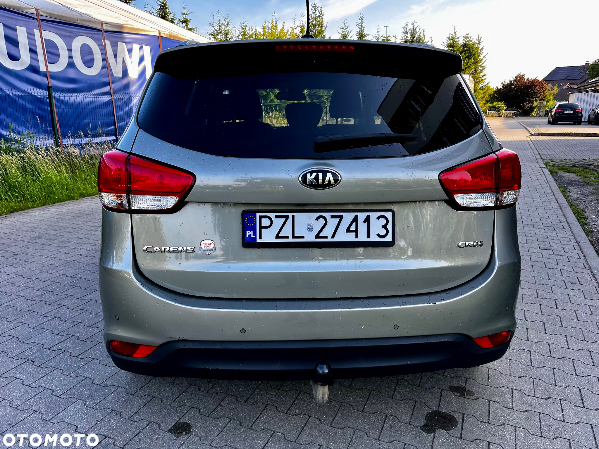 Kia Carens 1.7 CRDi L - 7