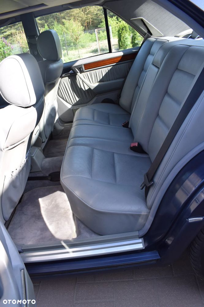 Mercedes-Benz Klasa E 420 Elegance - 27
