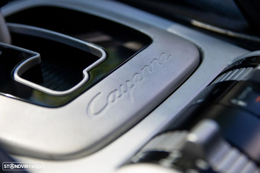 Porsche Cayenne Turbo - 37