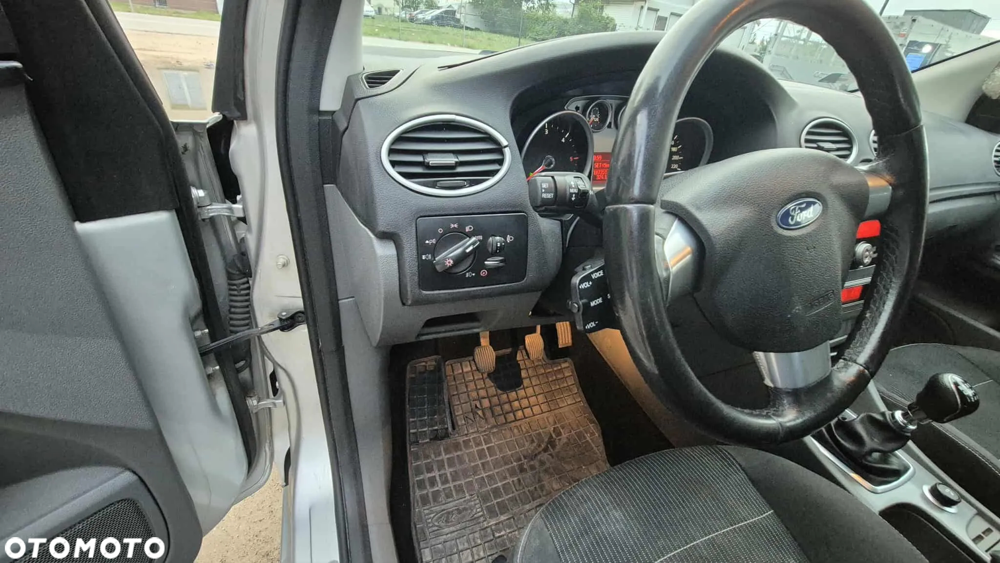 Ford Focus 2.0 TDCi Titanium - 8