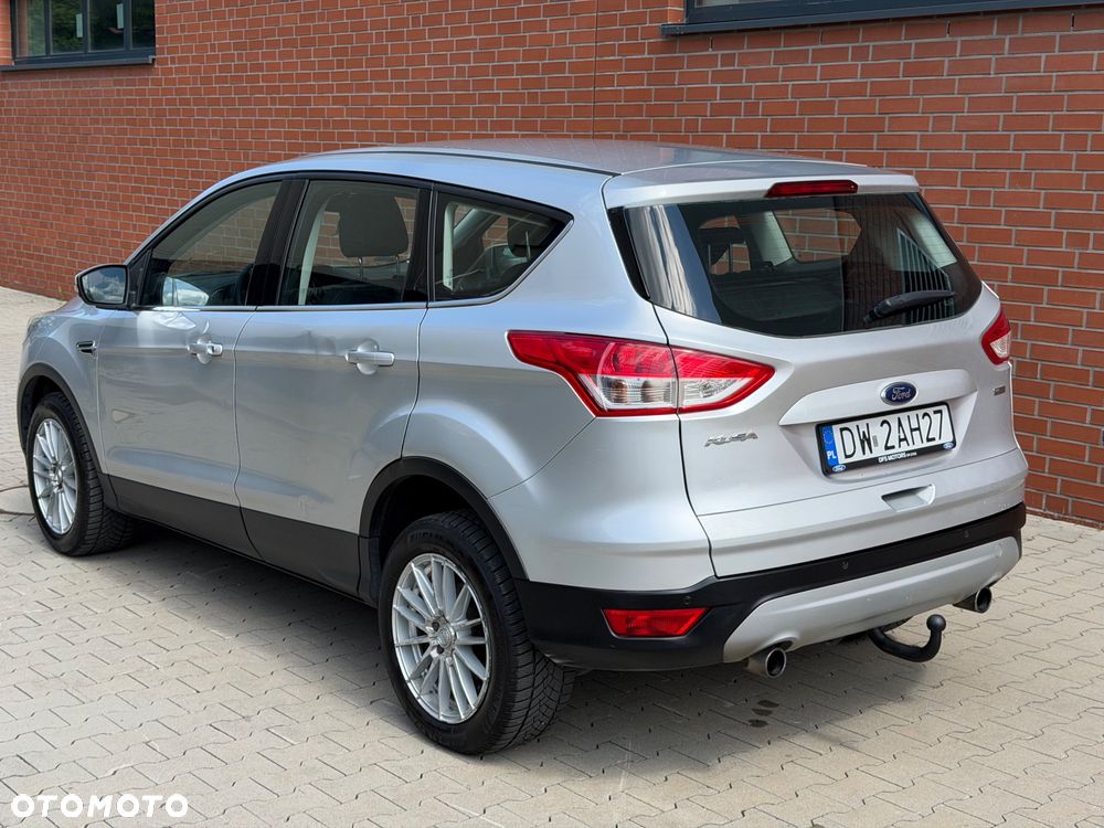 Ford Kuga 1.6 EcoBoost 2x4 Trend - 6