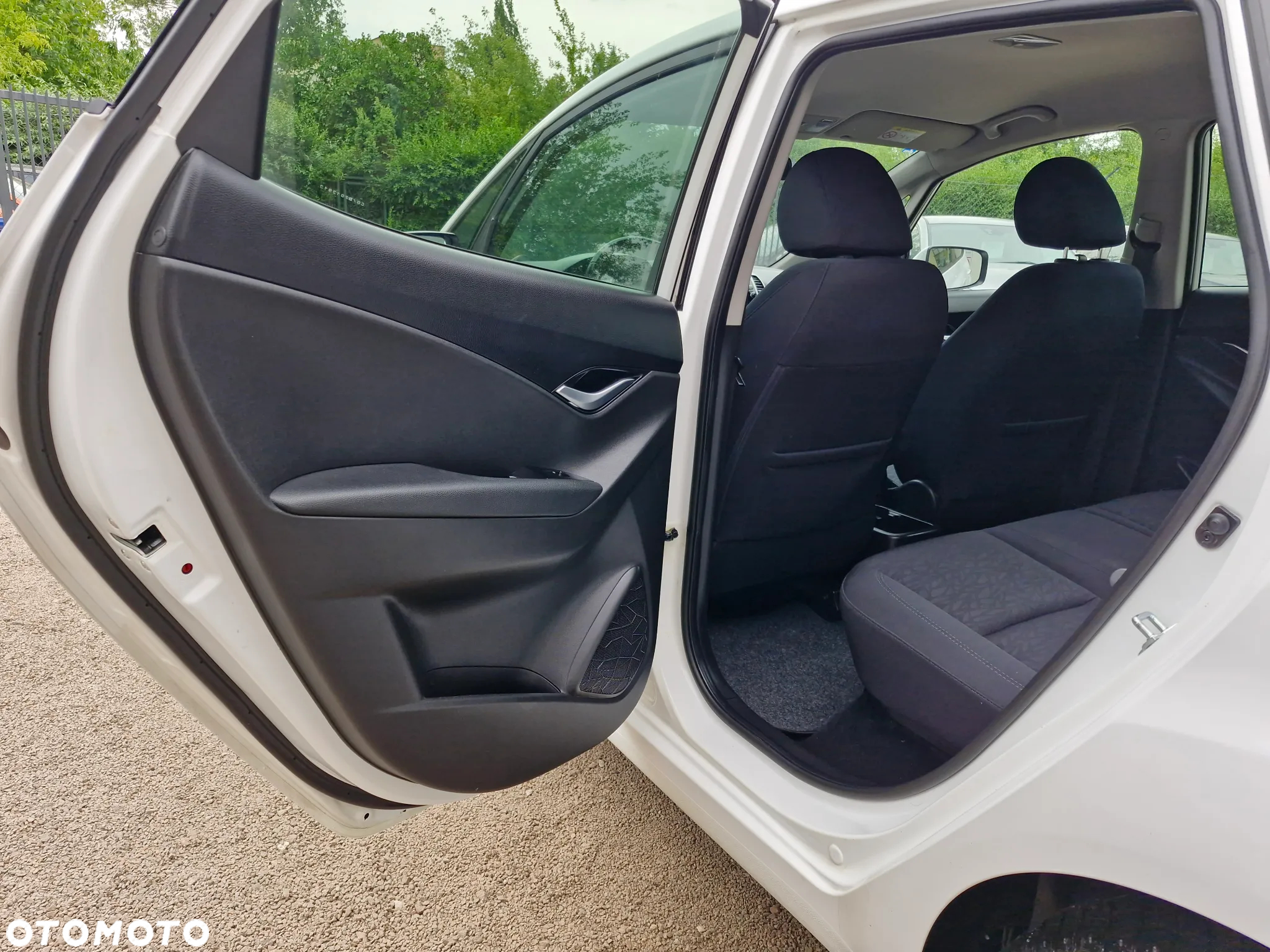 Hyundai ix20 1.4 Premium - 13