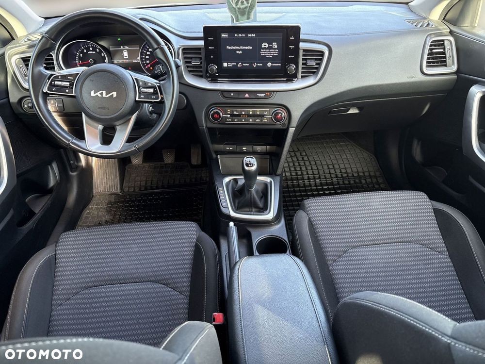 Kia Ceed - 19