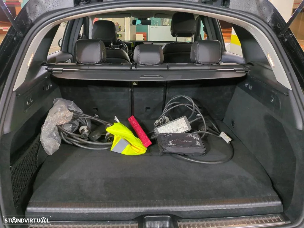 Mercedes-Benz GLC 300 e 4Matic - 11
