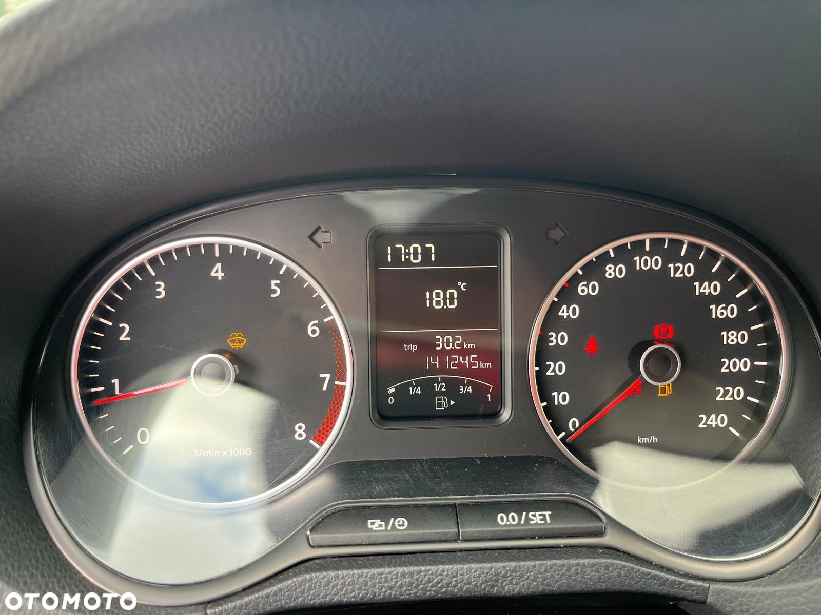 Volkswagen Polo - 14