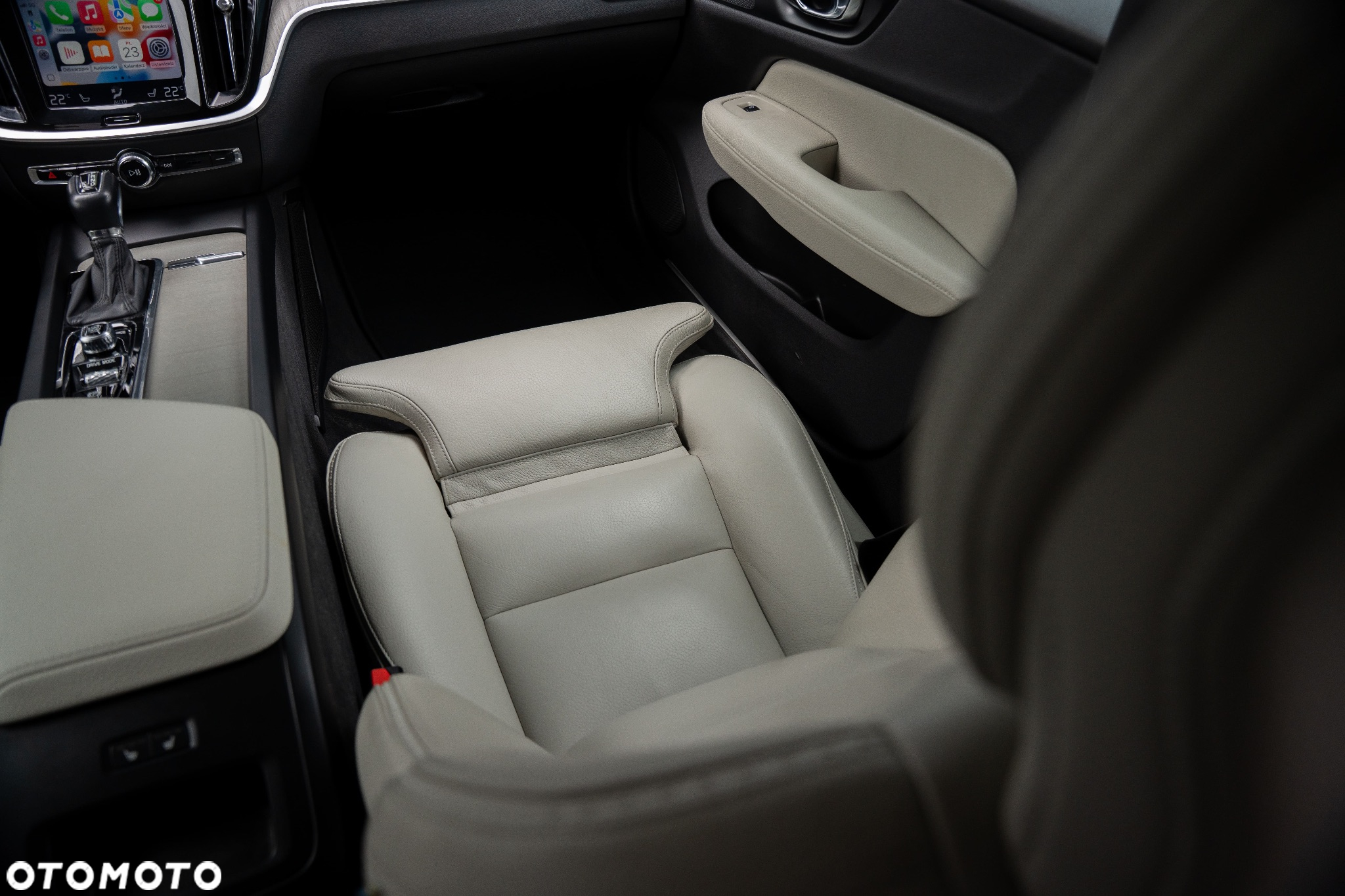 Volvo V60 Cross Country D4 AWD Geartronic Pro - 20