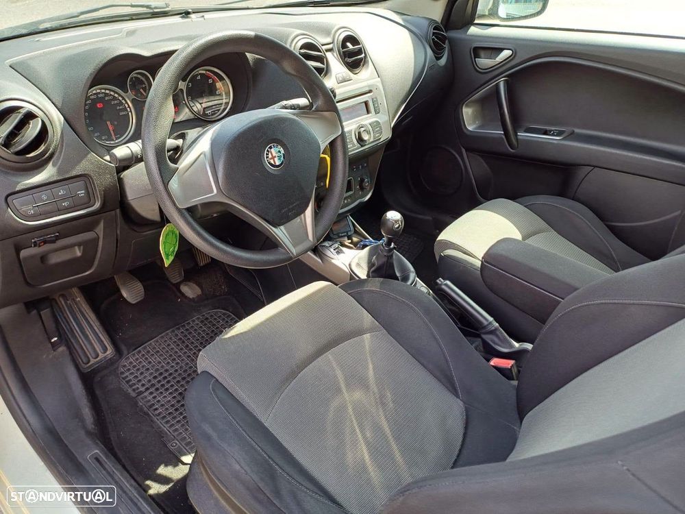 Alfa Romeo MiTo 1.3 JTD Distinctive - 8