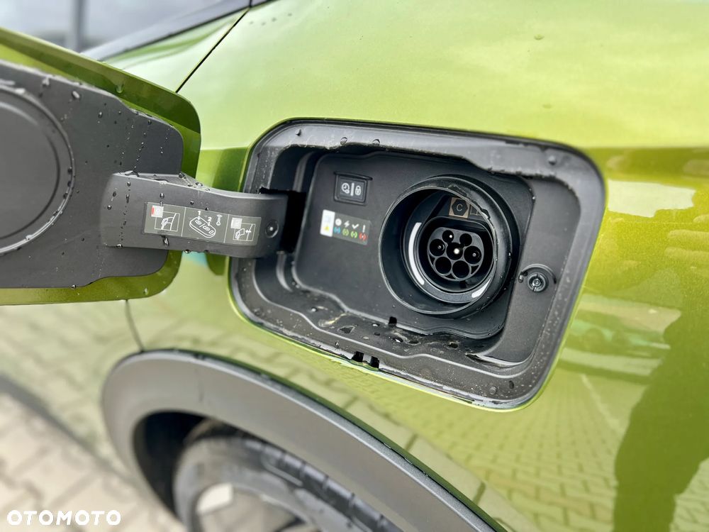 Peugeot 408 1.6 Plug-in Hybrid 240 GT Exclusive e-DCS7 - 9