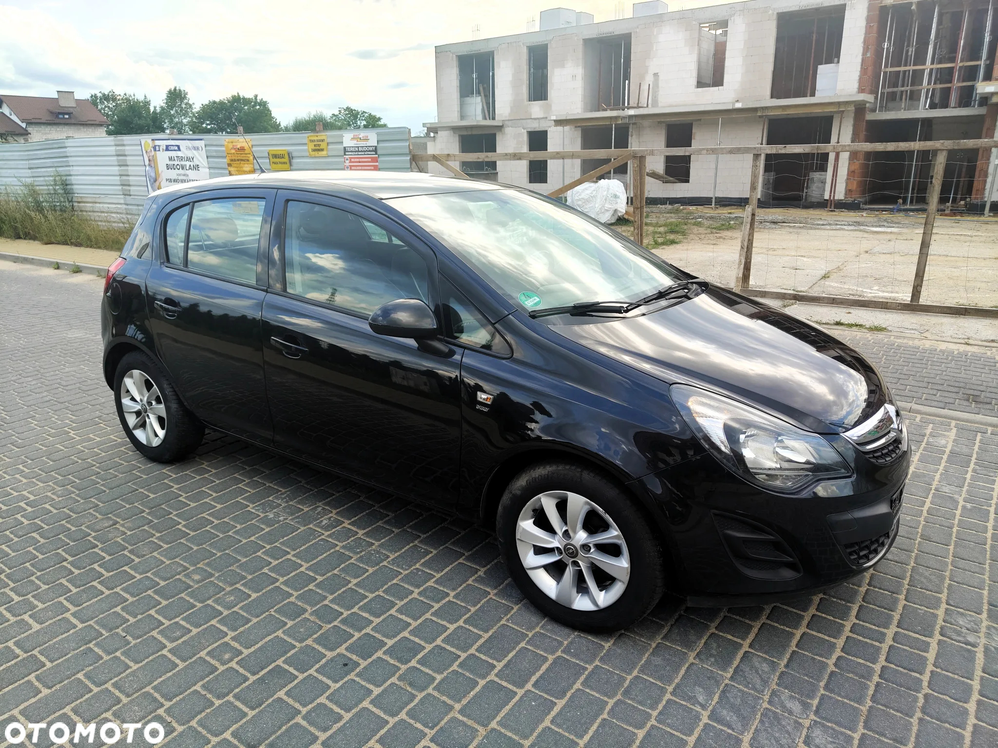 Opel Corsa 1.2 16V Cosmo - 8