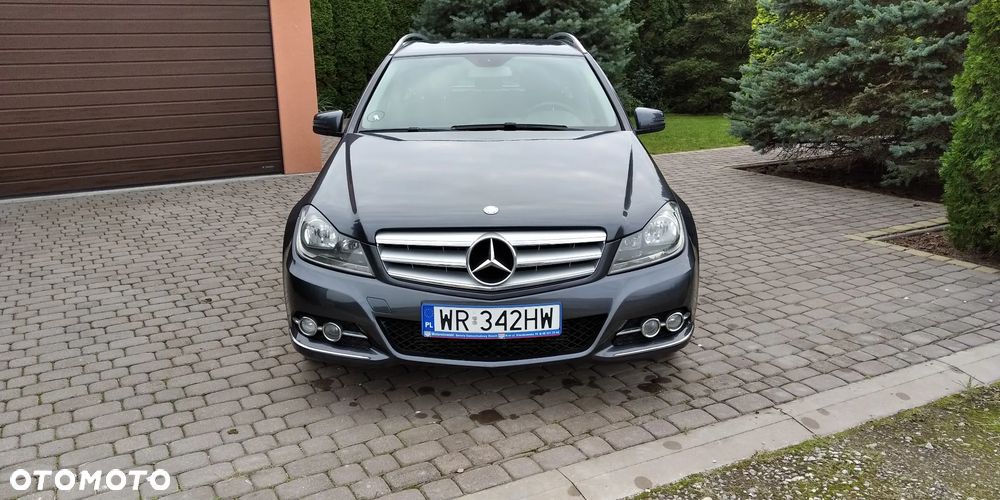 Mercedes-Benz Klasa C 200 T CDI DPF BlueEFFICIENCY Avantgarde - 2