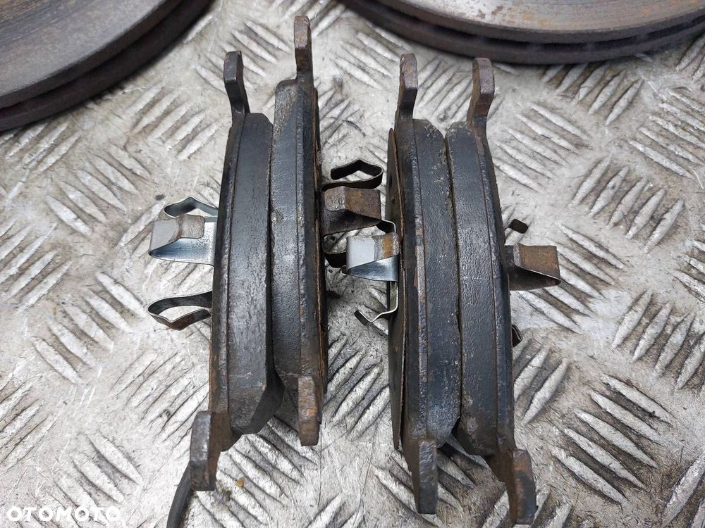 TARCZE HAMULCOWE PRZÓD + KLOCKI VOLKSWAGEN GOLF V 1.4 FSI - 3