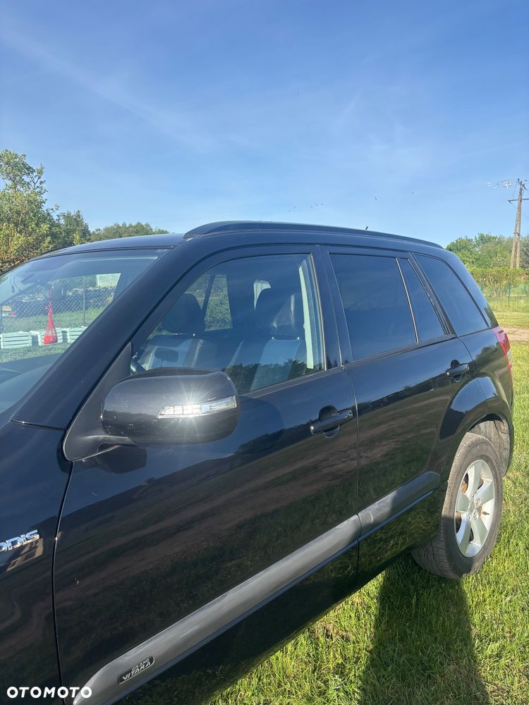 Suzuki Grand Vitara 1.9 DDiS Premium - 4