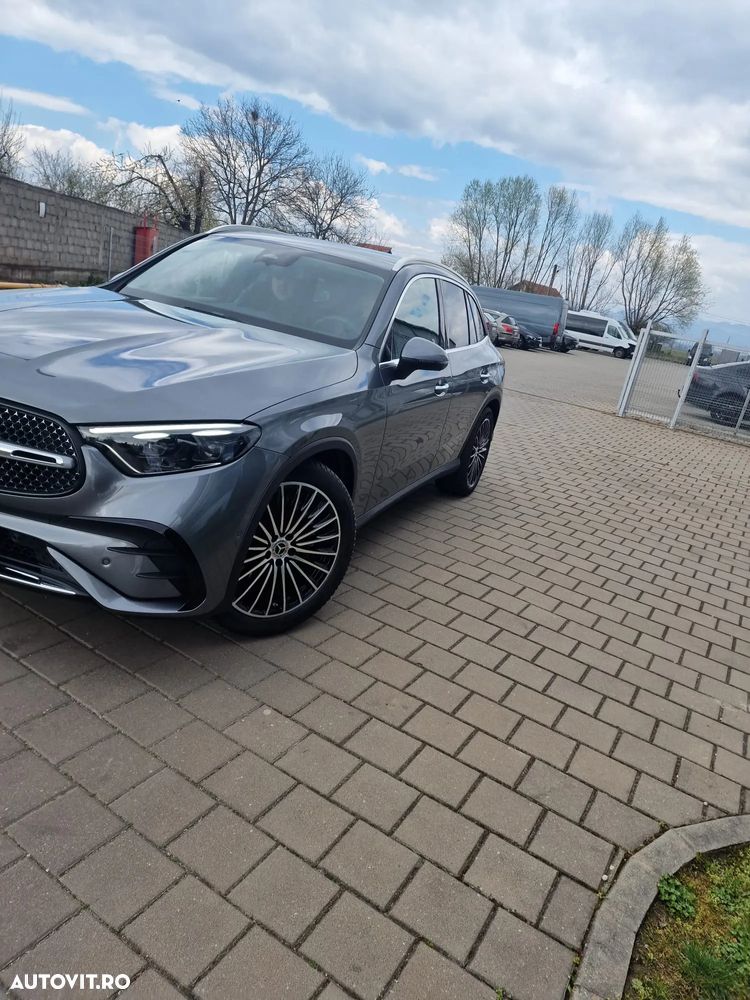 Mercedes-Benz GLC - 9