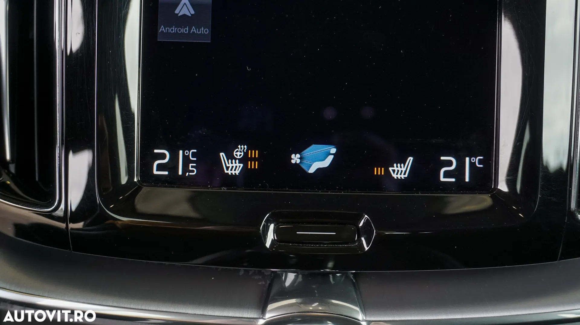 Volvo XC 60 B4 D AWD Geartronic Momentum - 14