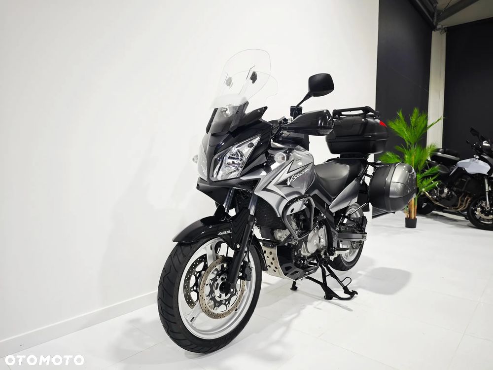 Suzuki V-STROM - 4