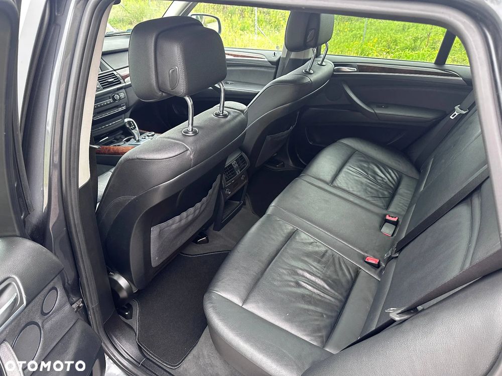 BMW X5 xDrive35i - 22